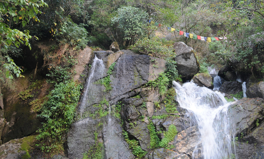 Trekking in Sundarijal Chisapani